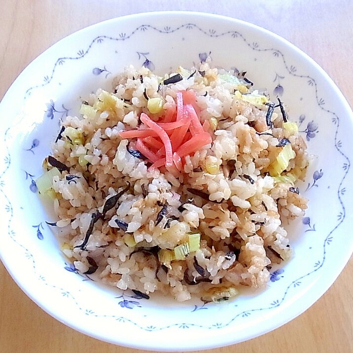 ひじきの煮物とツナのチャーハン